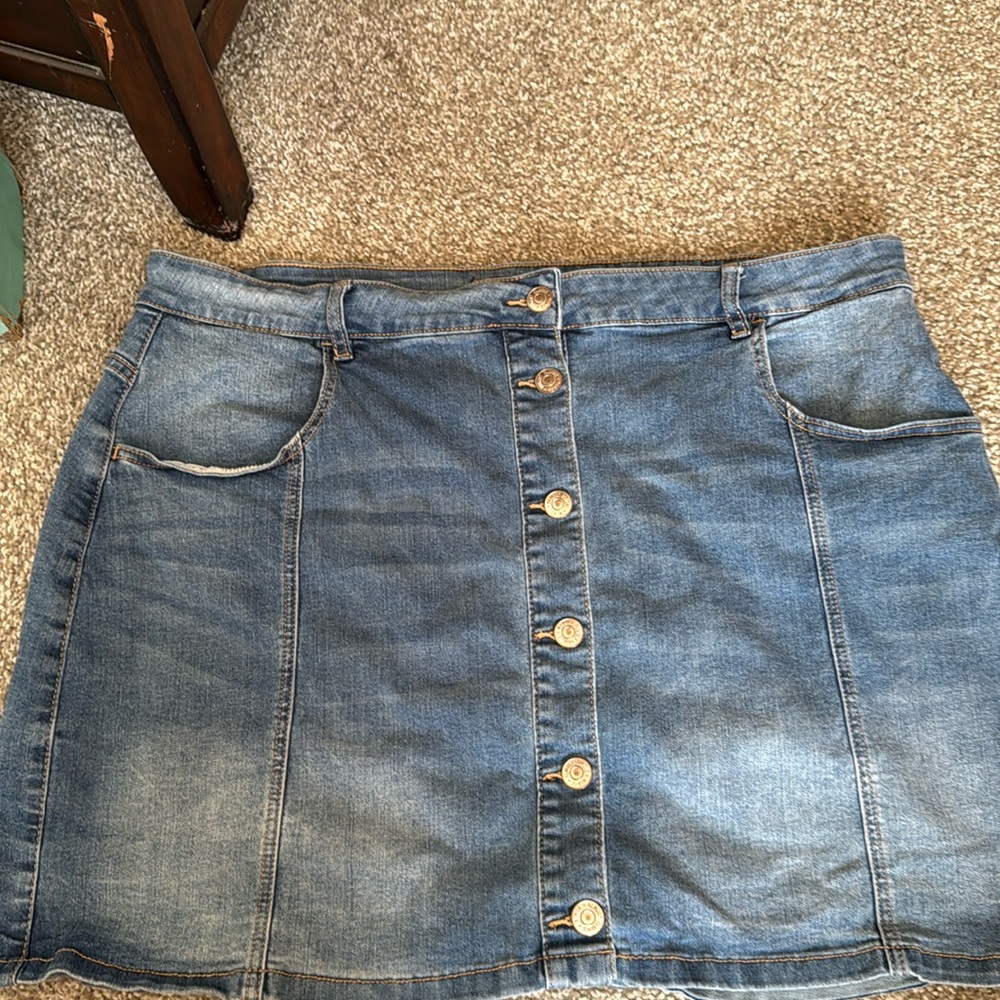 Almost Famous denim skirt. Great condition!